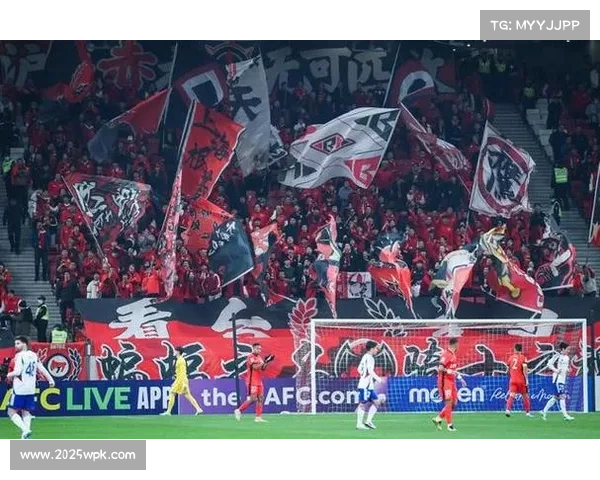 夺冠时刻：海港门将扑出关键射门后与队友相拥而泣